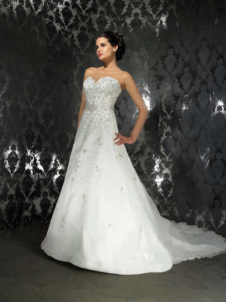 Orifashion HandmadeRomantic Wedding Dress with Cathedral Train A